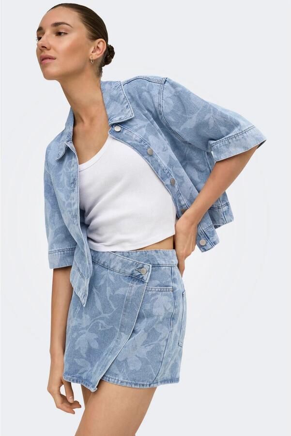 JDY denim rechtvallend gebloemde blouse lichtblauw
