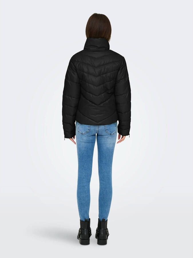 JDY gewatteerde jas zwart