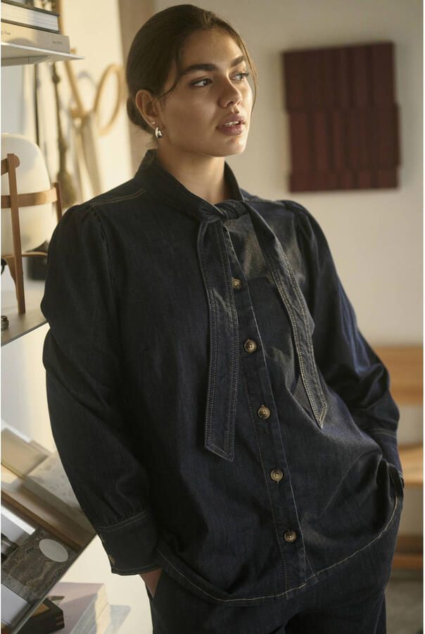 Kaffe Curve denim blouse Plus Size donkerblauw - Foto 2