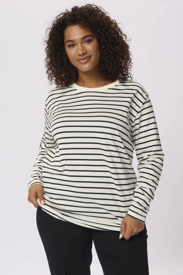Kaffe Curve top ecru