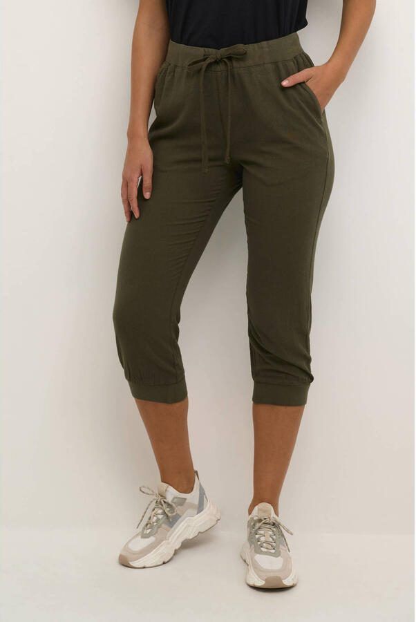 Kaffe Slim fit capribroek met steekzakken model 'Naya'
