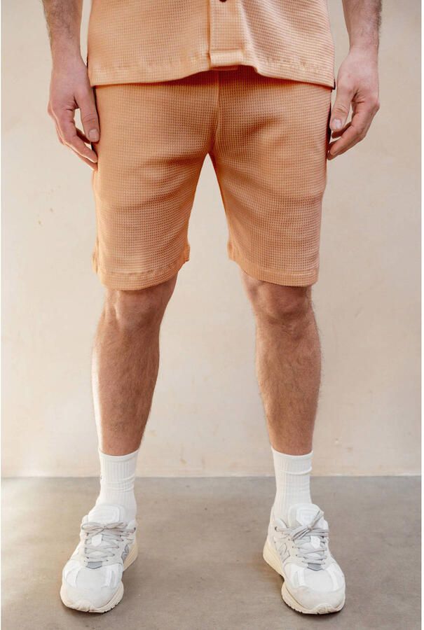 Kultivate Ezra regular casual short terra met textuur