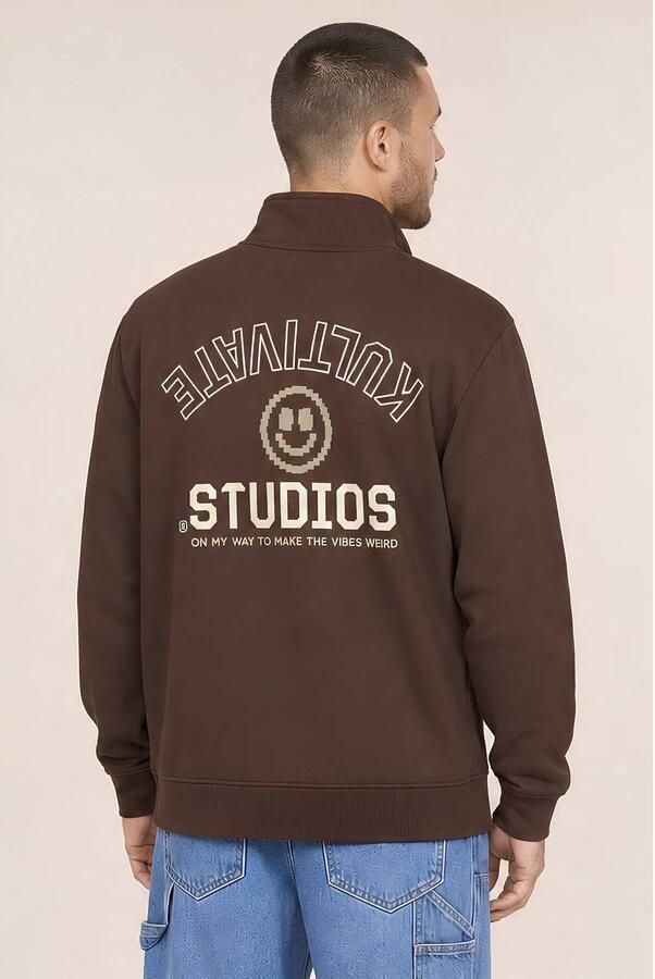 Kultivate regular fit sweater met backprint bruin - Foto 3