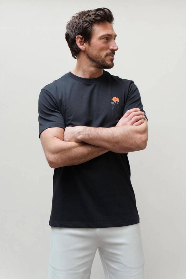 Kultivate regular T-shirt met backprint donkerblauw