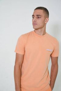Kultivate regular fit T-shirt van biologisch katoen mock orange