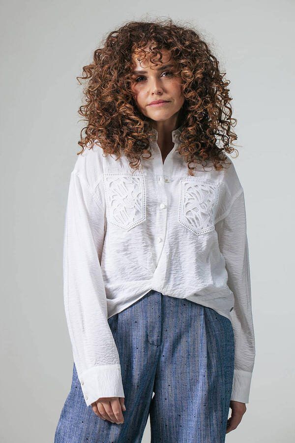 LabeL DOT blouse wit broderie