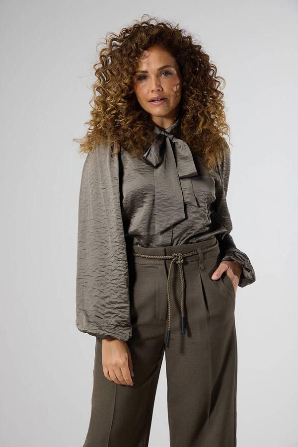 LabeL DOT rechtvallende blouse taupe