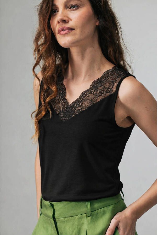 LabeL DOT top zwart