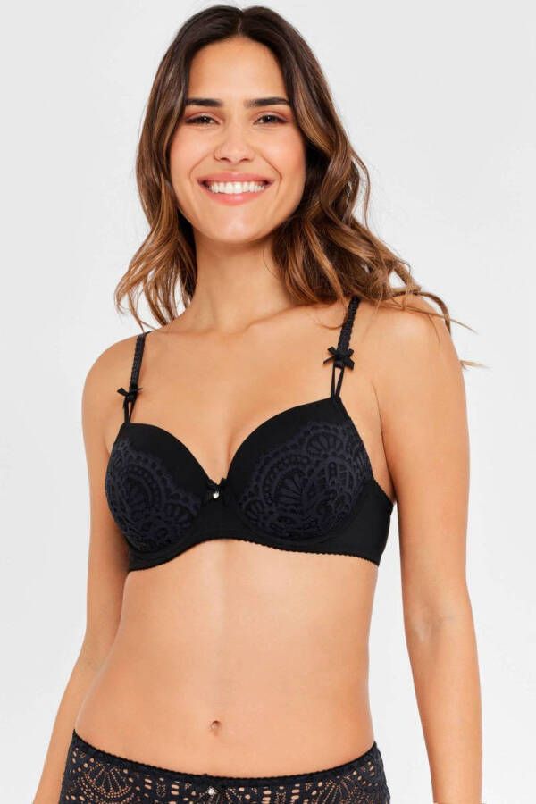 Lascana Bh met steuncups Aurora met beugel en van fijne kant dessous
