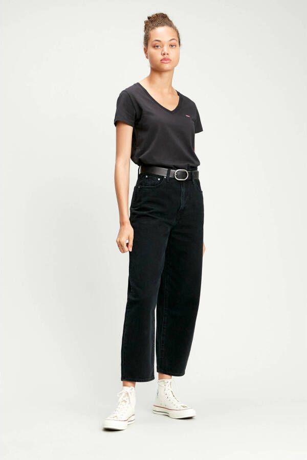 Levi's Shirt met V-hals Perfect Tee met klein batwing-logo