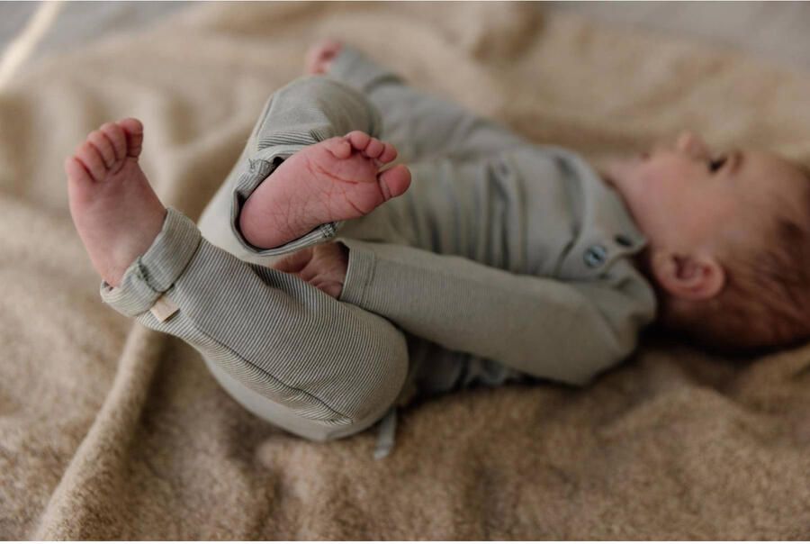LEVV baby gestreepte regular fit broek LNESTORNOS van katoen zachtgroen 44