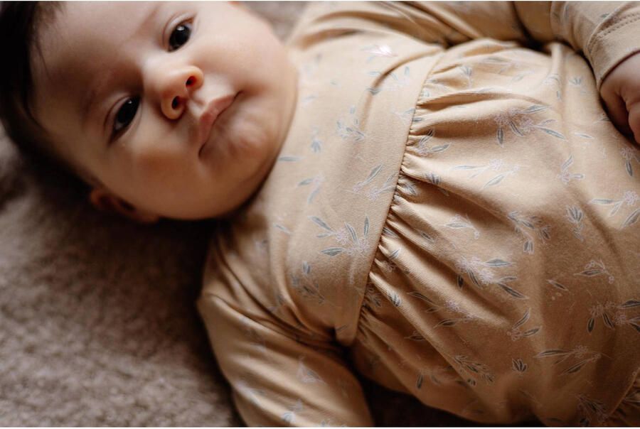 LEVV gebloemde baby A-lijn jurk LNANNENOS van biologisch katoen geelgroen 44