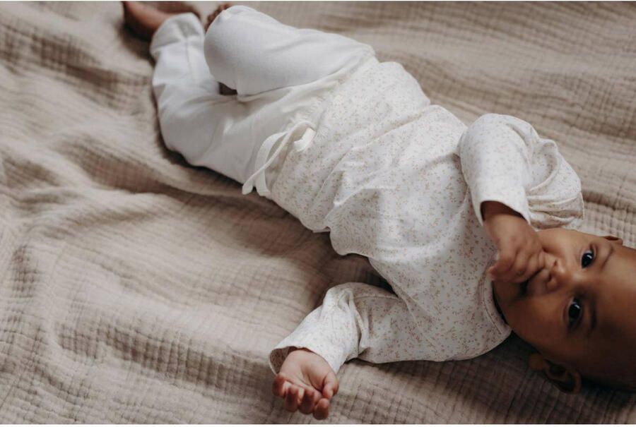 LEVV baby regular fit broek LNIRANOS offwhite Wit Meisjes Stretchkatoen 44