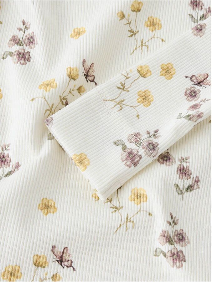 LIL' ATELIER MINI aansluitend gebloemde longsleeve met ruches ecru - Foto 3