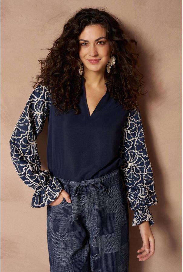 Lofty Manner top met borduursels donkerblauw