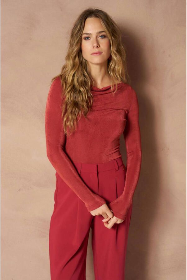 Lofty Manner top rood