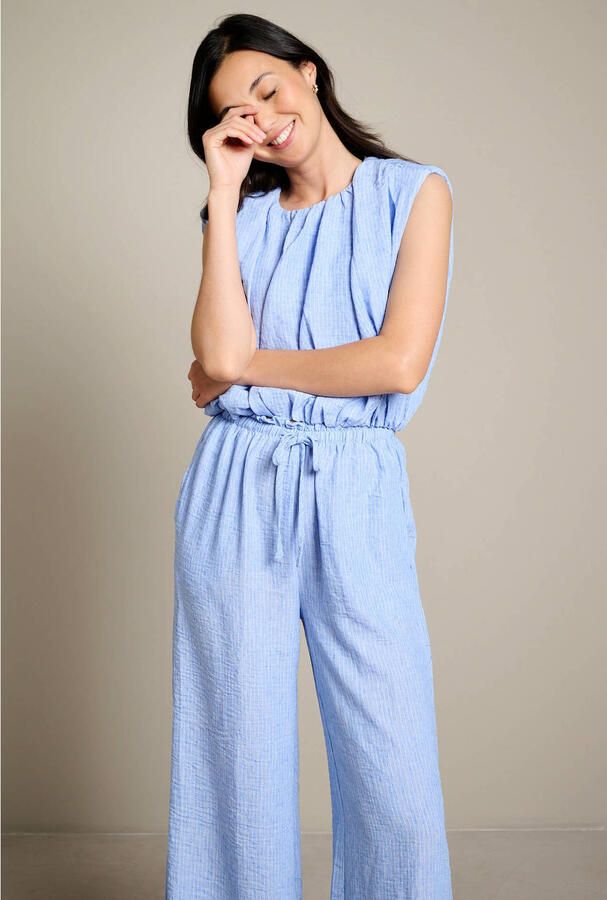 LOLALIZA cropped gestreepte top met plooien lichtblauw