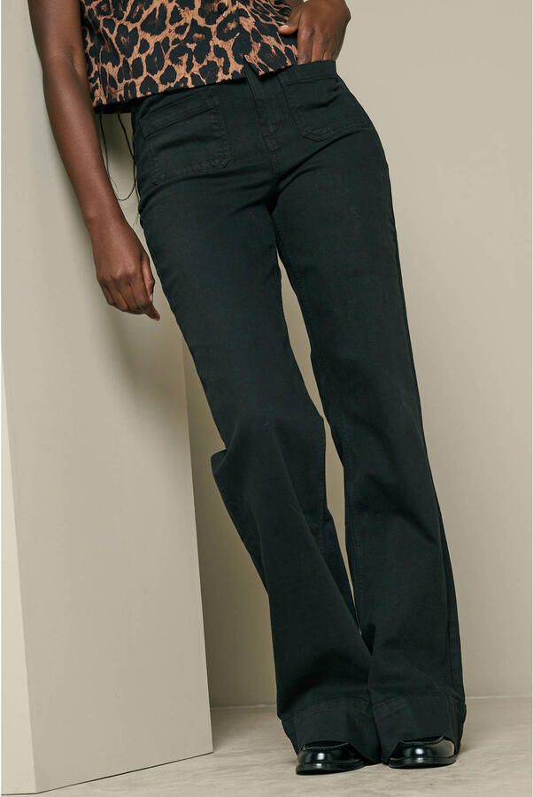 LOLALIZA flared jeans zwart