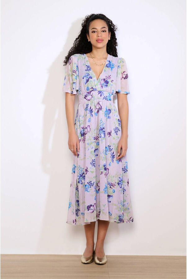 LOLALIZA gebloemde midi jurk met lurex lila
