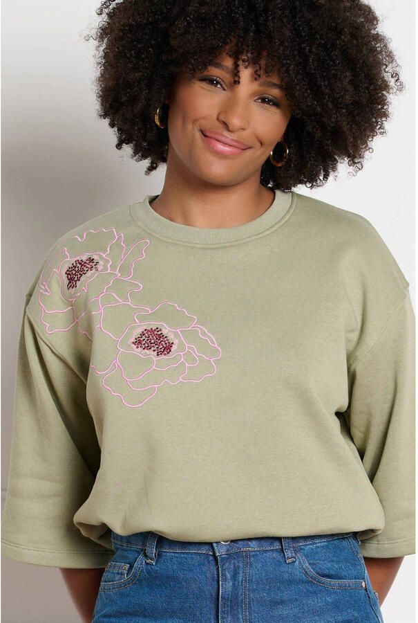 LOLALIZA gebloemde sweater lichtkaki