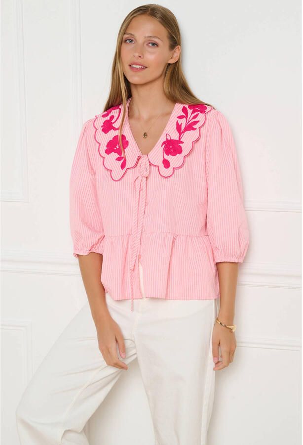 LOLALIZA gestreepte blouse met broderie roze