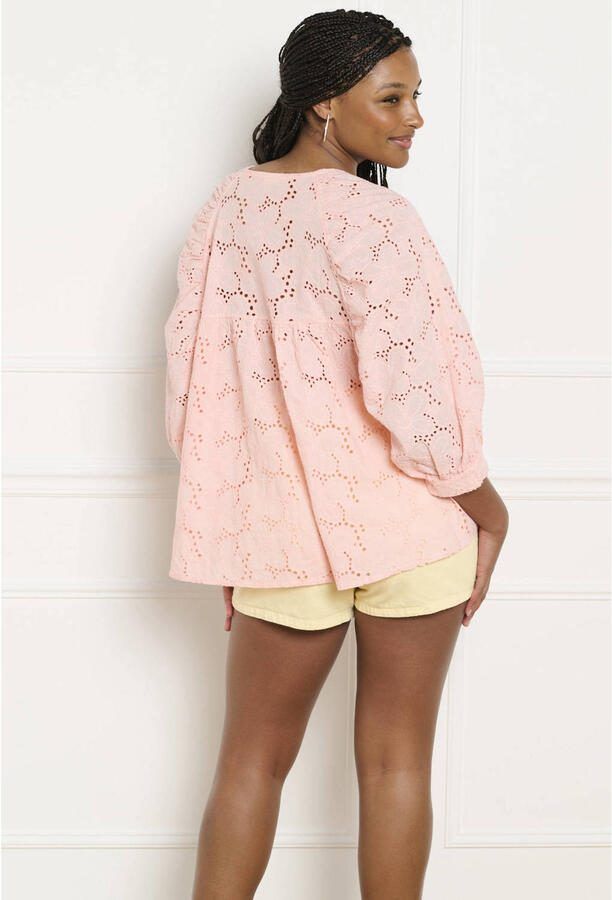 LOLALIZA Sanny x Wehkamp blouse broderie lichtroze - Foto 2