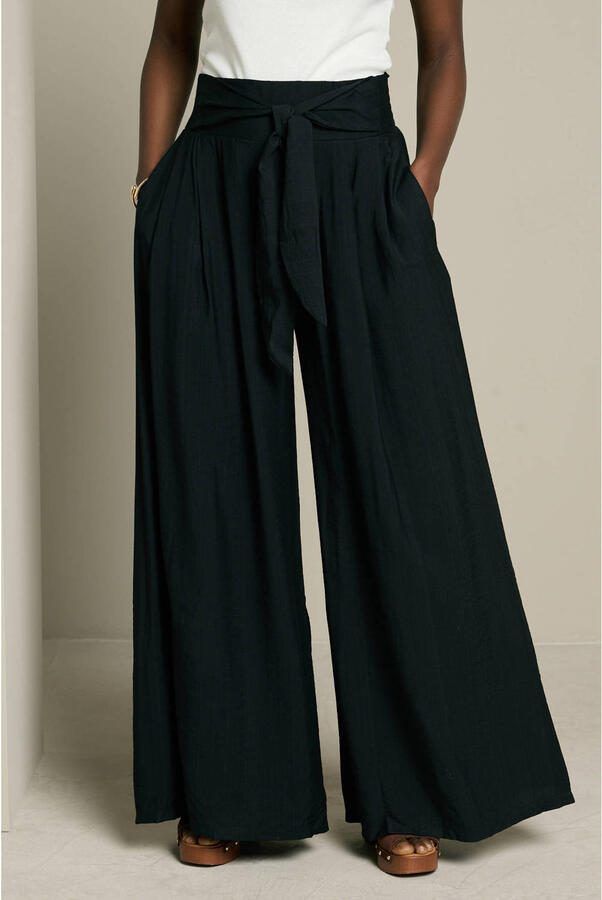 LOLALIZA wide leg fit broek met knoopdetail zwart