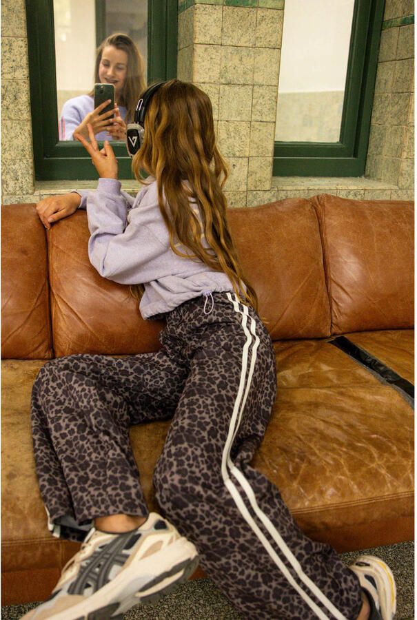 LOOXS 10sixteen relaxed fit gestreepte sweatpant met panterprint antraciet - Foto 4