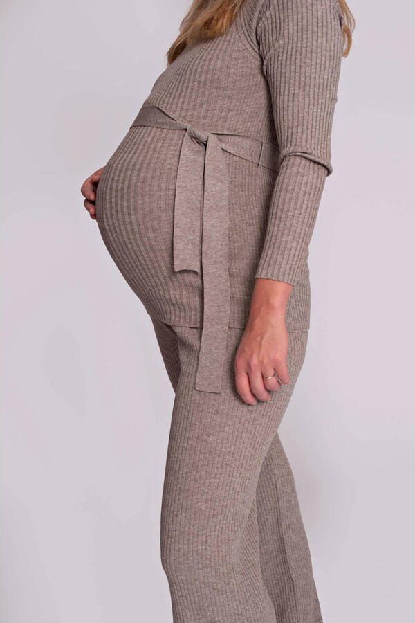 LOVE2WAIT zwangerschaps longsleeve beige rib gebreid