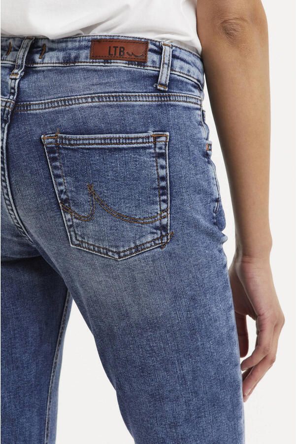 LTB Slim fit jeans ASPEN Y met leuk borduursel op de achterzak - Foto 2