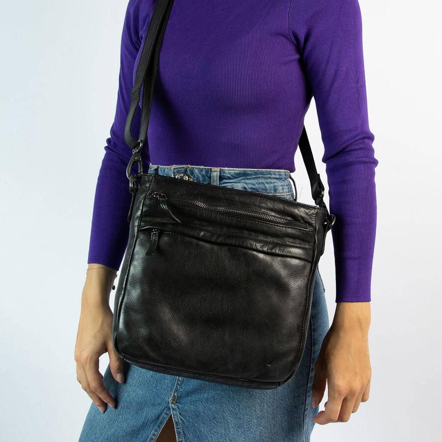 Manfield leren crossbody tas zwart