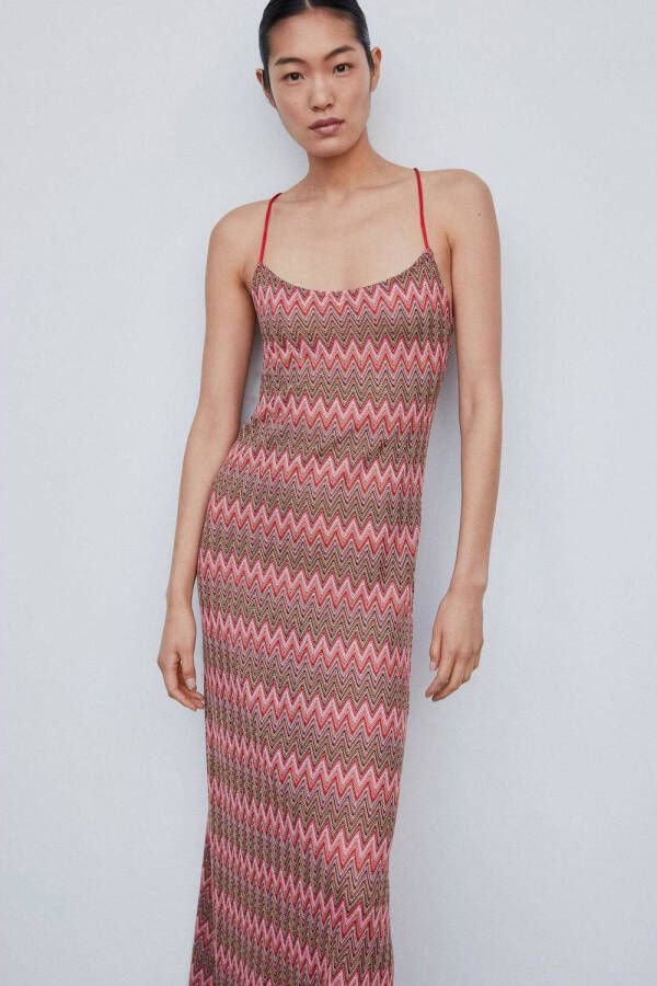 Mango fijngebreide maxi jurk met grafische print rood roze