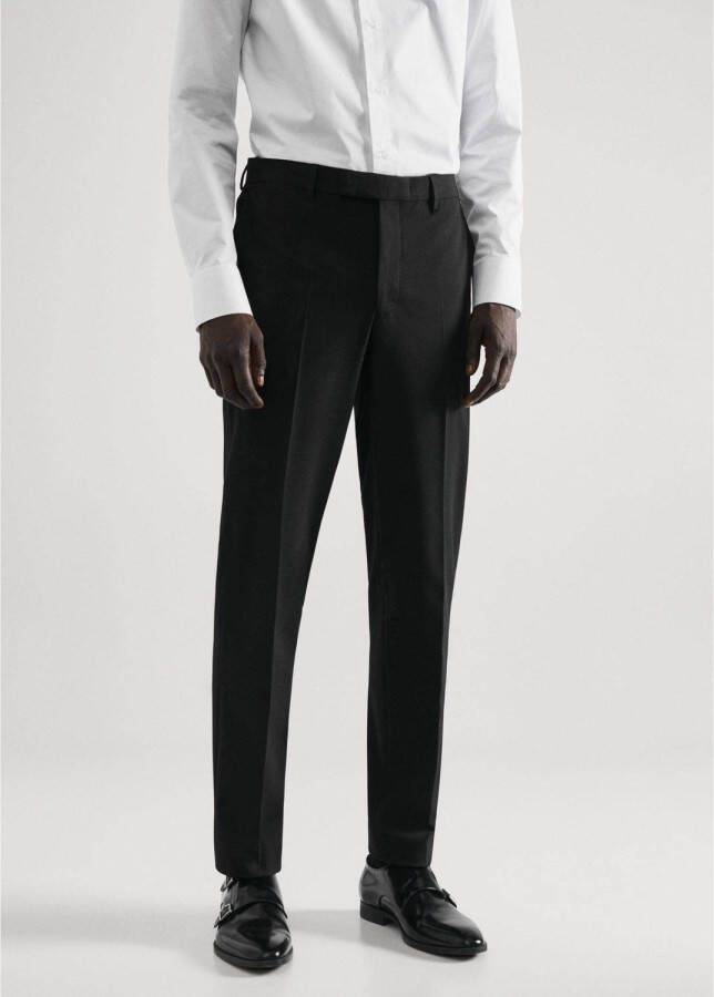 Mango Man slim fit pantalon van gerecycled polyester zwart
