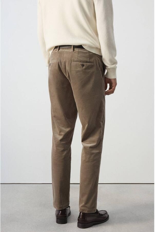 Mango Man corduroy slim fit coated broek middenbruin - Foto 3