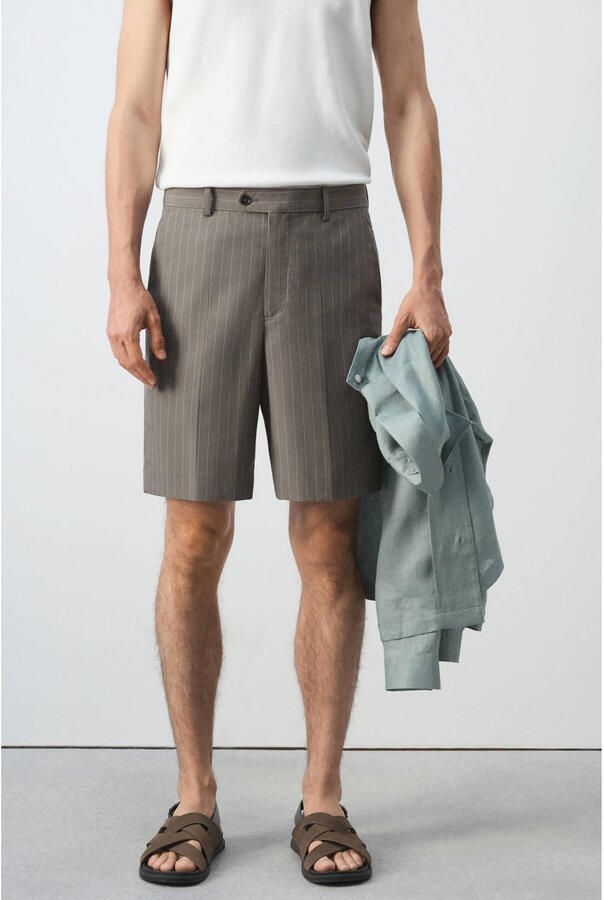 Mango Man regular fit bermudashort met krijtstreep en linnen middengrijs