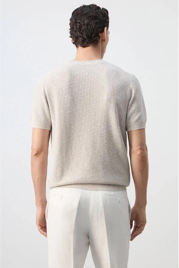 Mango Man regular fit gemêleerd gebreid T-shirt pastelbruin - Foto 3