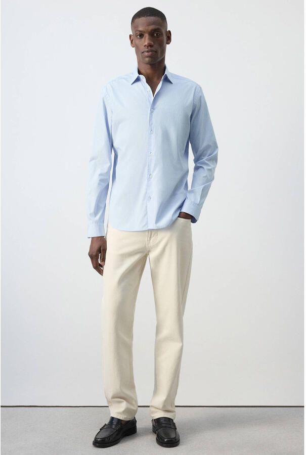 Mango Man regular fit gestreept casual overhemd lichtblauw - Foto 3