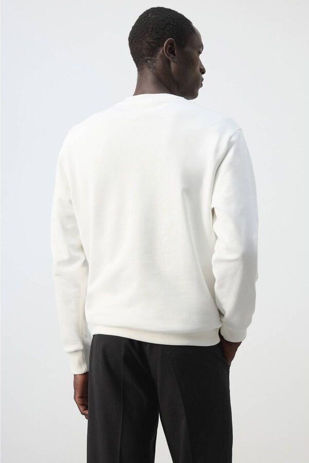 Mango Man regular fit sweater met print wit - Foto 3