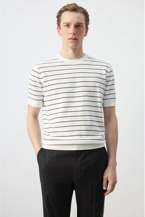 Mango Man regular gestreept T-shirt gebreid ecru