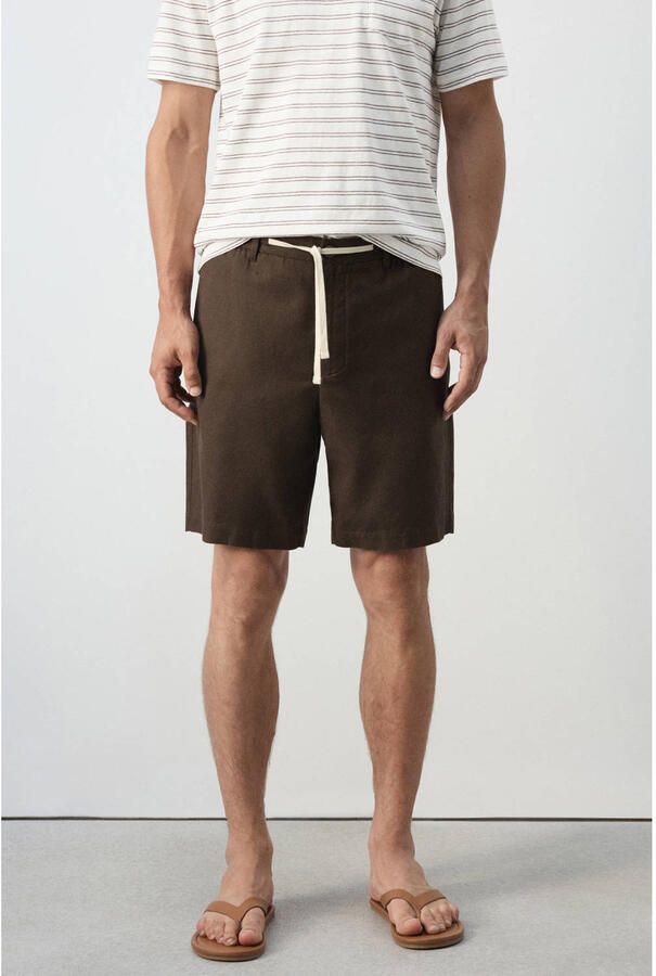 Mango Man relaxed fit bermuda short met linnen bruin