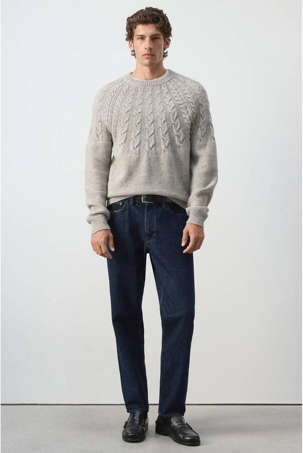 Mango Man relaxed fit gebreide trui met kabels en wol pastelgrijs - Foto 2