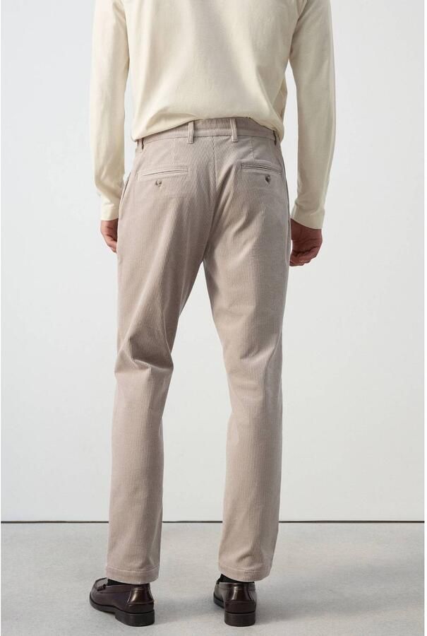 Mango Man slim fit coated broek met corduroy details pastelgrijs - Foto 2