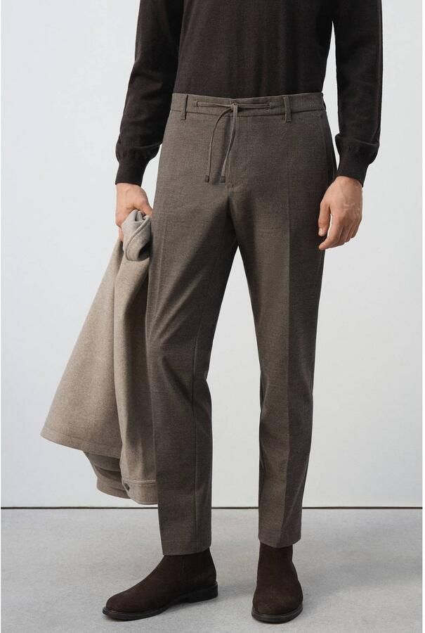 Mango Man slim fit geruite casual broek middenbruin