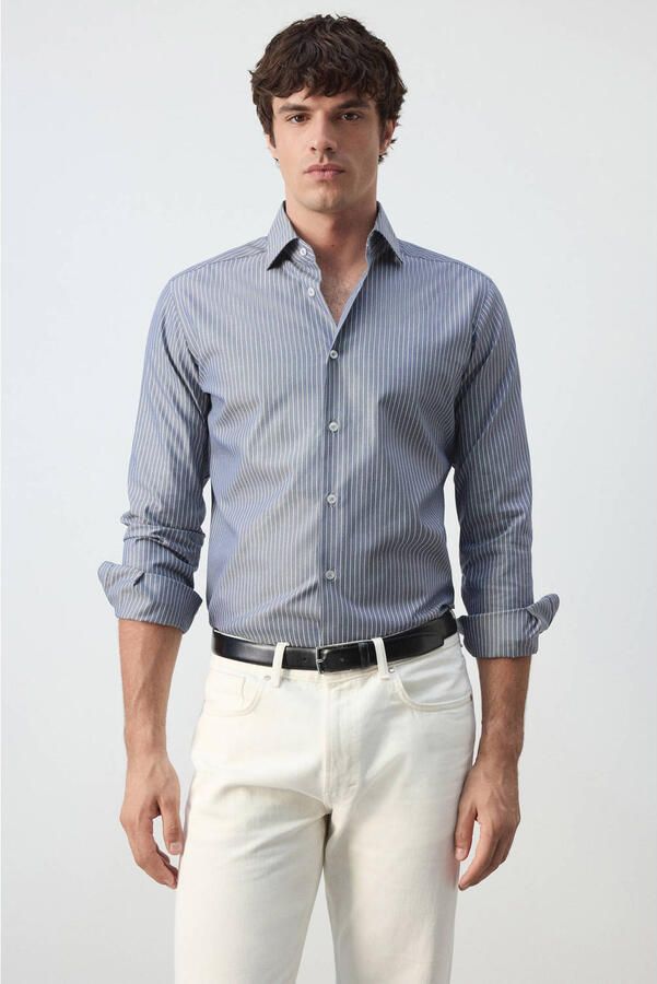 Mango Man slim fit overhemd met krijtstreep lichtblauw