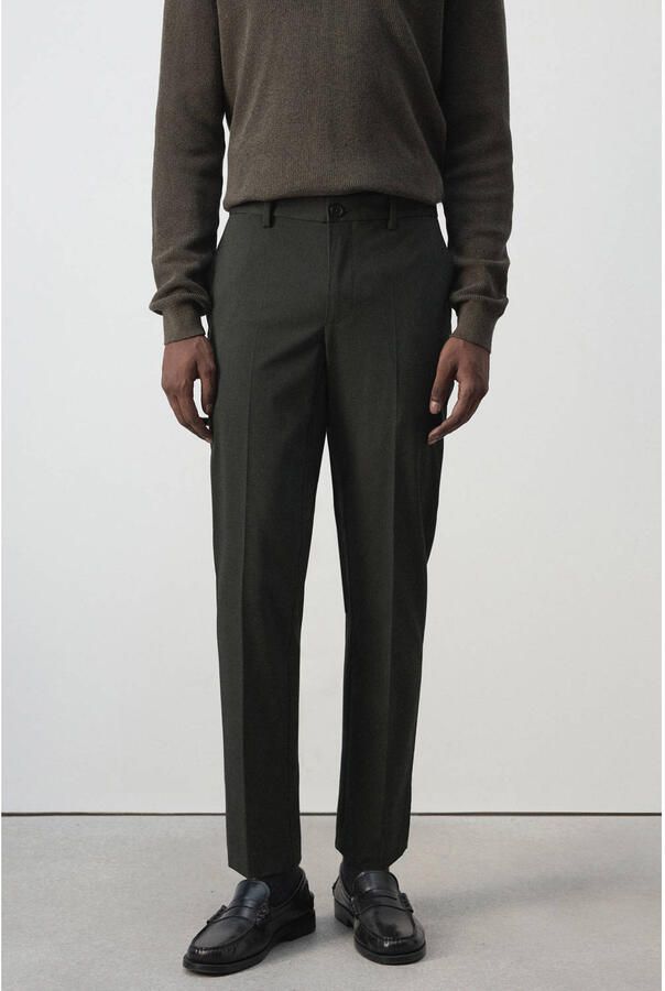 Mango Man slim fit pantalon met plooien beige kaki