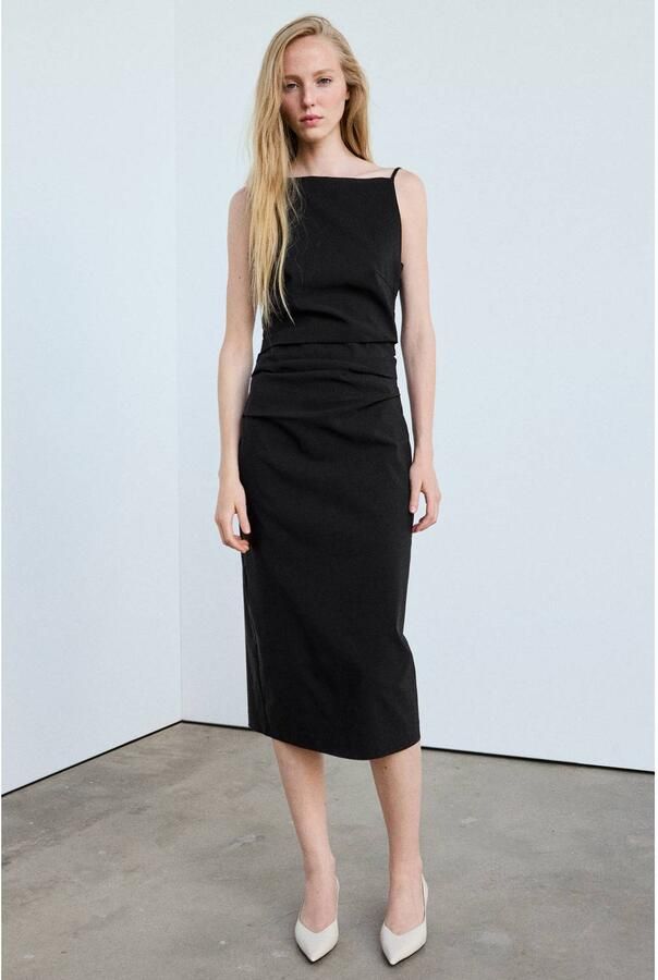 Mango asymmetrische midi jurk met plooien zwart - Foto 3
