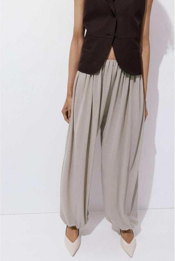 Mango barrel broek lichtgrijs