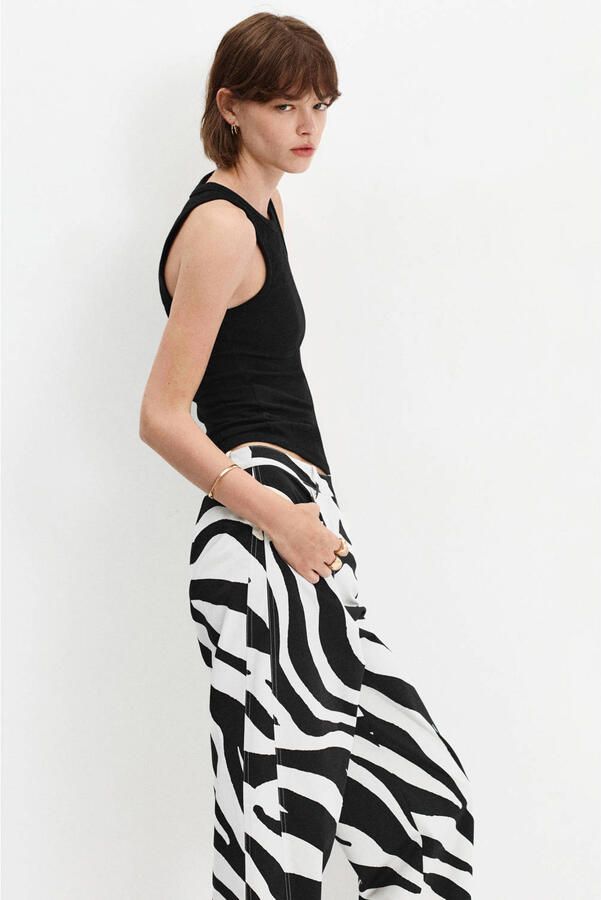 Mango barrel broek met zebraprint zwart - Foto 3