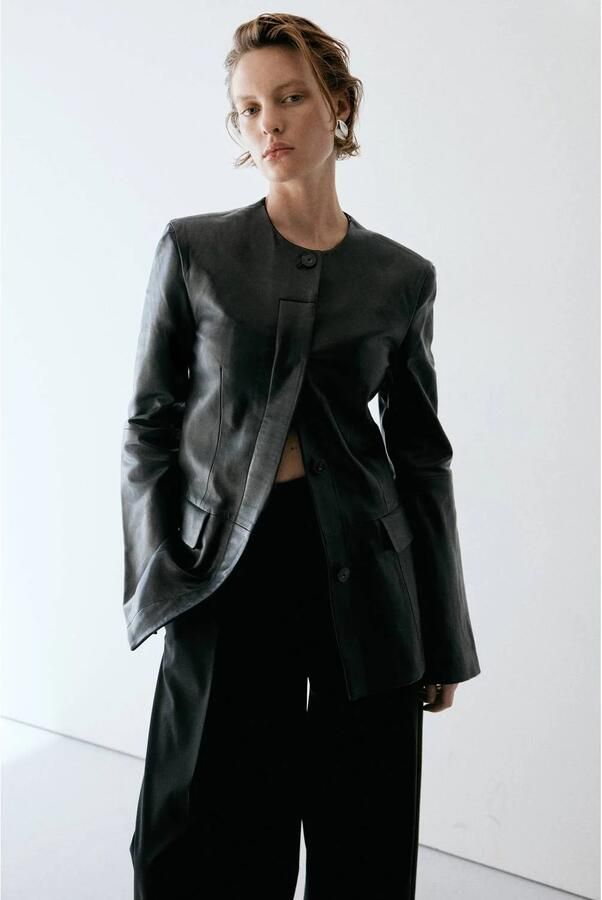 Mango barrel pantalon met plooien zwart - Foto 3