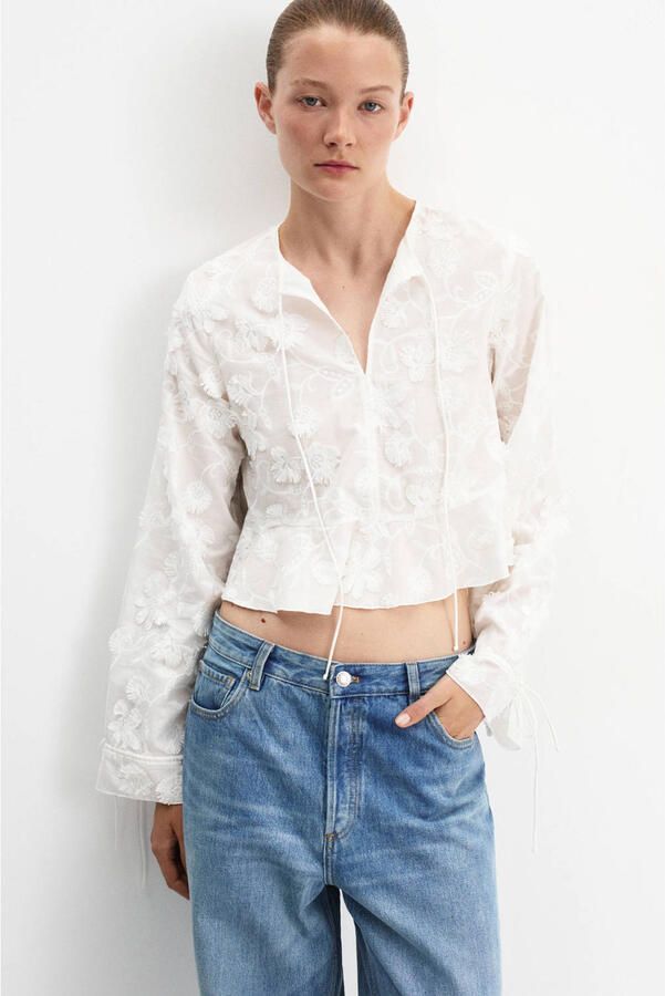Mango blouse met borduursels ecru